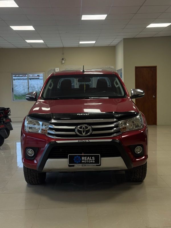 Toyota Hilux foto 2