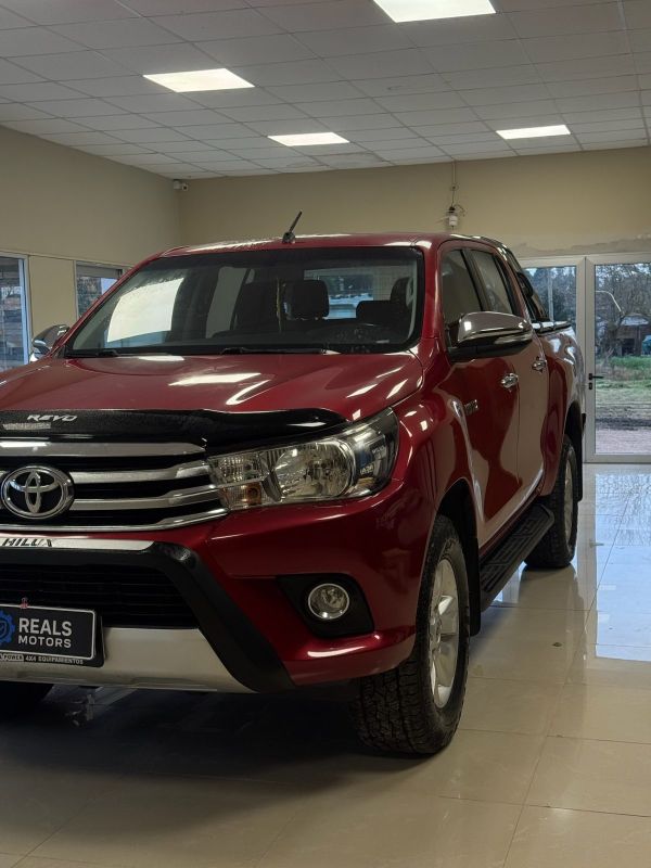 Toyota Hilux foto 3