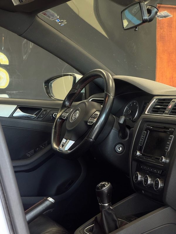 Volkswagen Vento foto 10