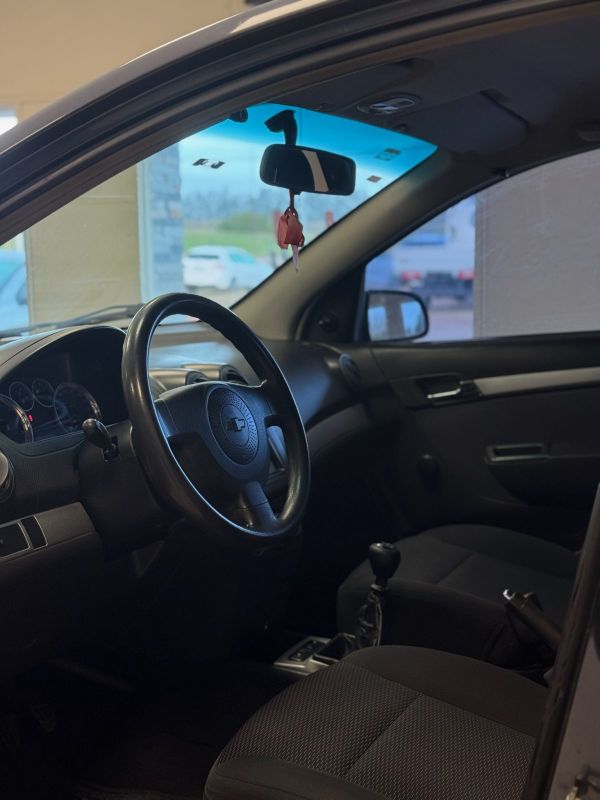 Chevrolet Aveo foto 8