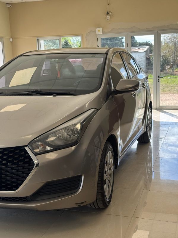 Hyundai HB20 foto 3