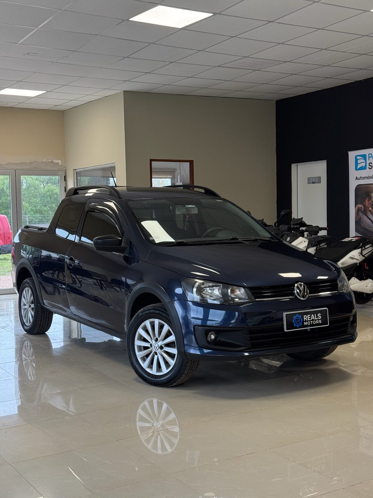 Volkswagen Saveiro foto 1