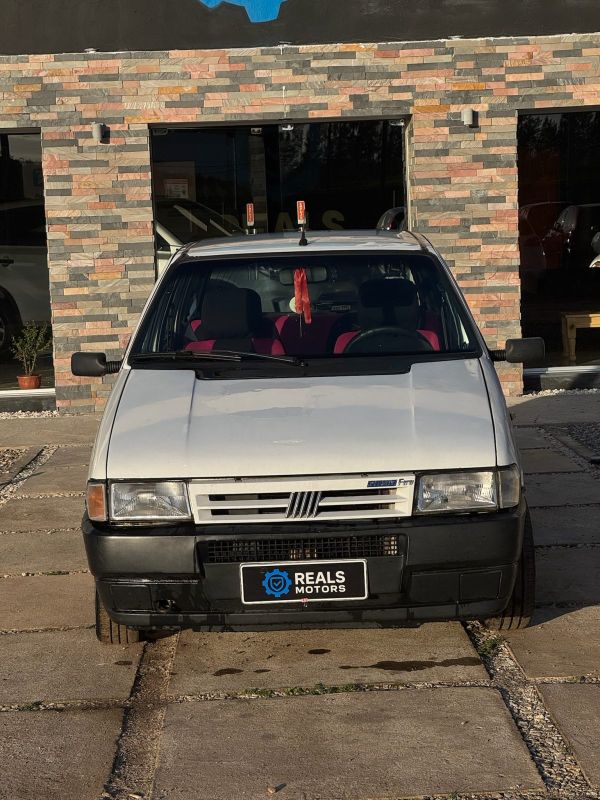 Fiat uno foto 2