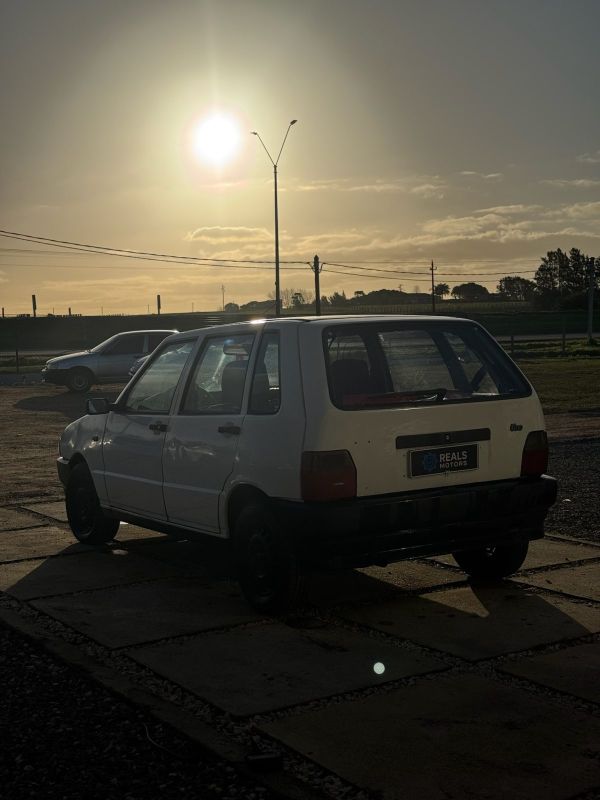 Fiat uno foto 4