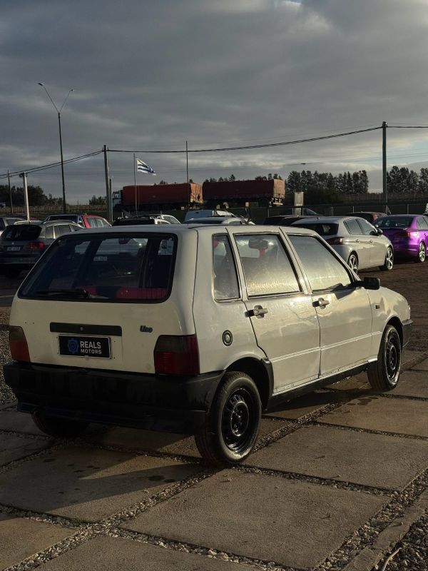 Fiat uno foto 5