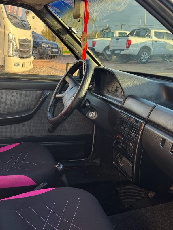 Fiat uno foto 8
