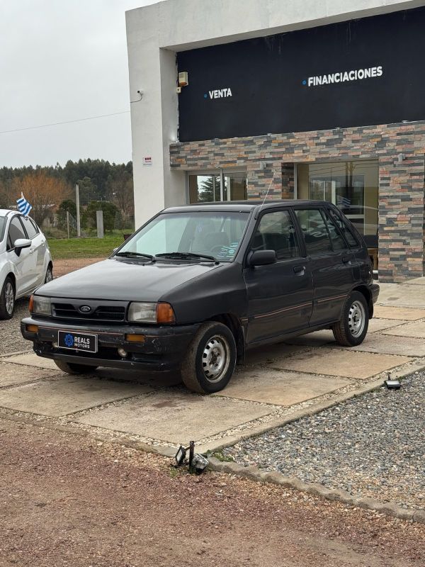 Ford Festiva foto 2