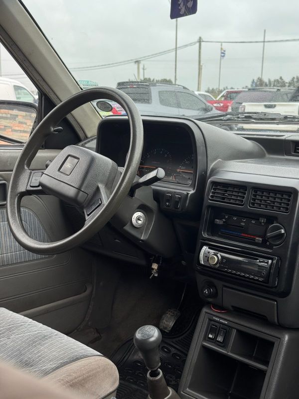Ford Festiva foto 9