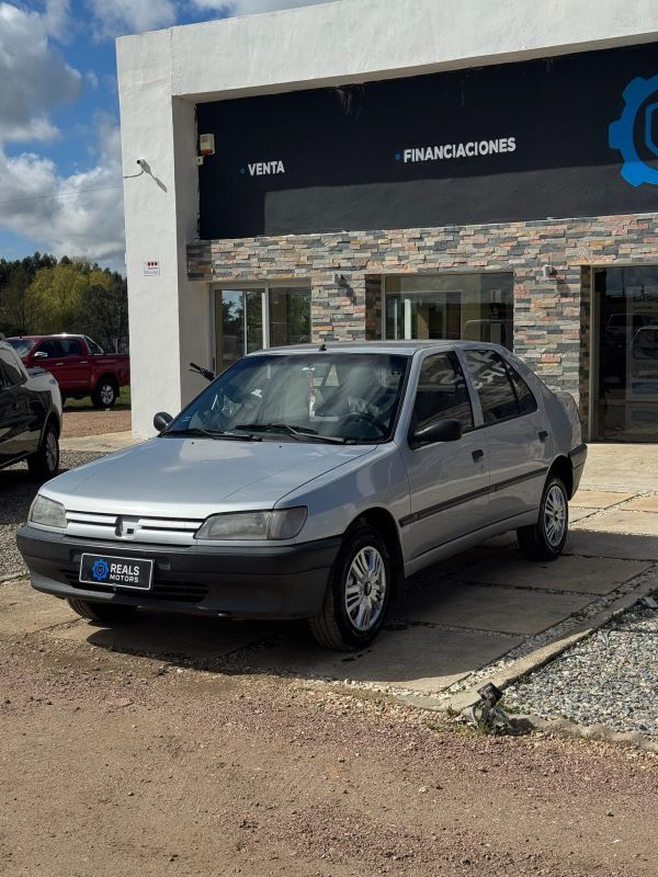 Peugeot 306 foto 3