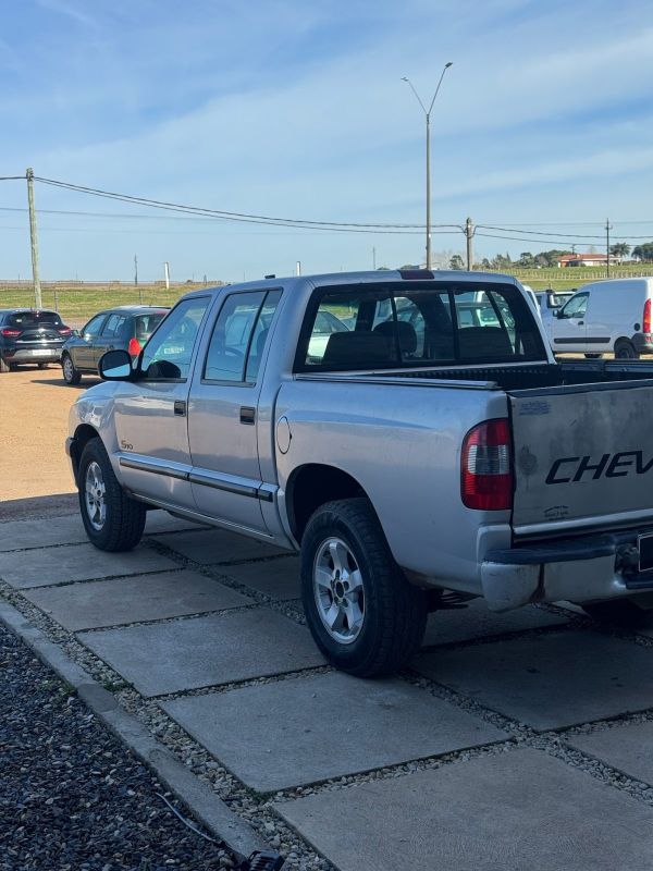 Chevrolet 4x2 foto 6