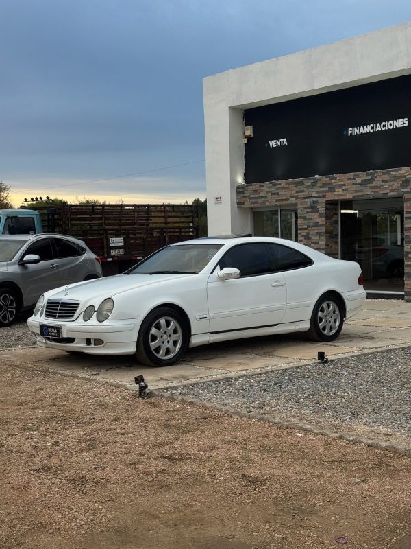 Mercedes 320 foto 3