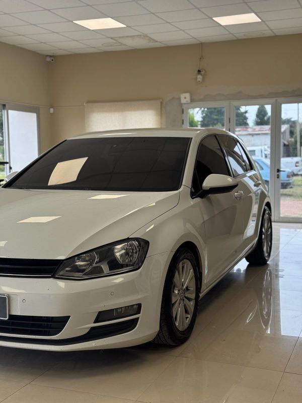 Volkswagen golf foto 2