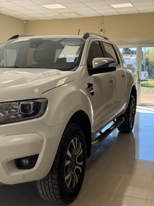 Ford Limited foto 3