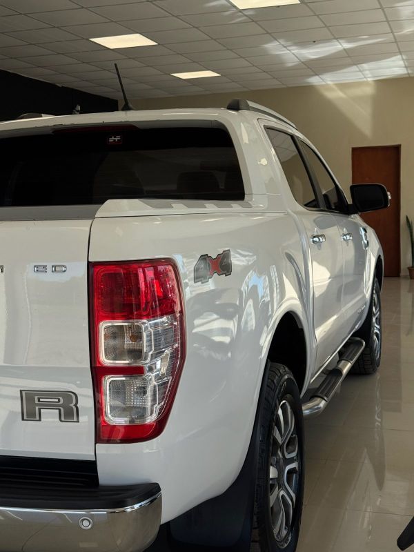 Ford Limited foto 6