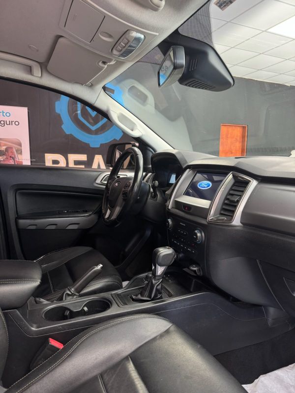 Ford Limited foto 8