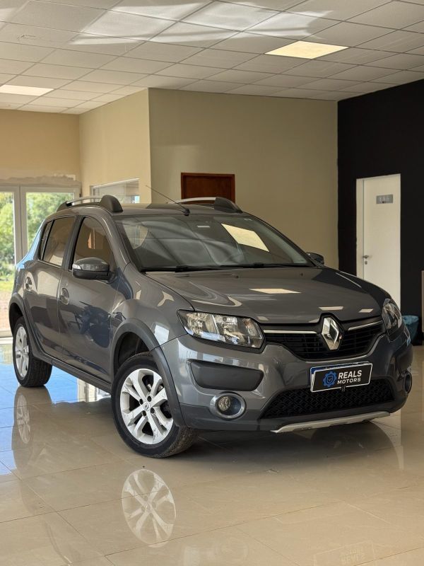 Renault Sandero foto 1