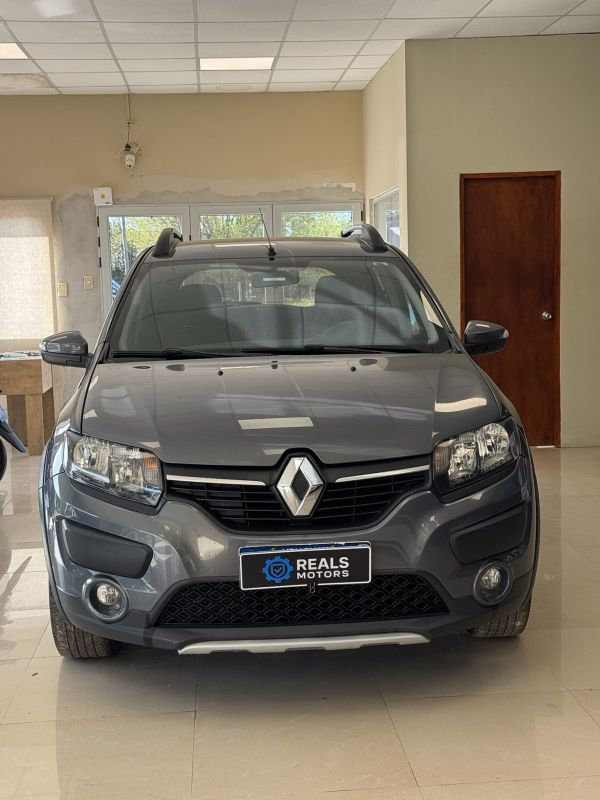 Renault Sandero foto 2