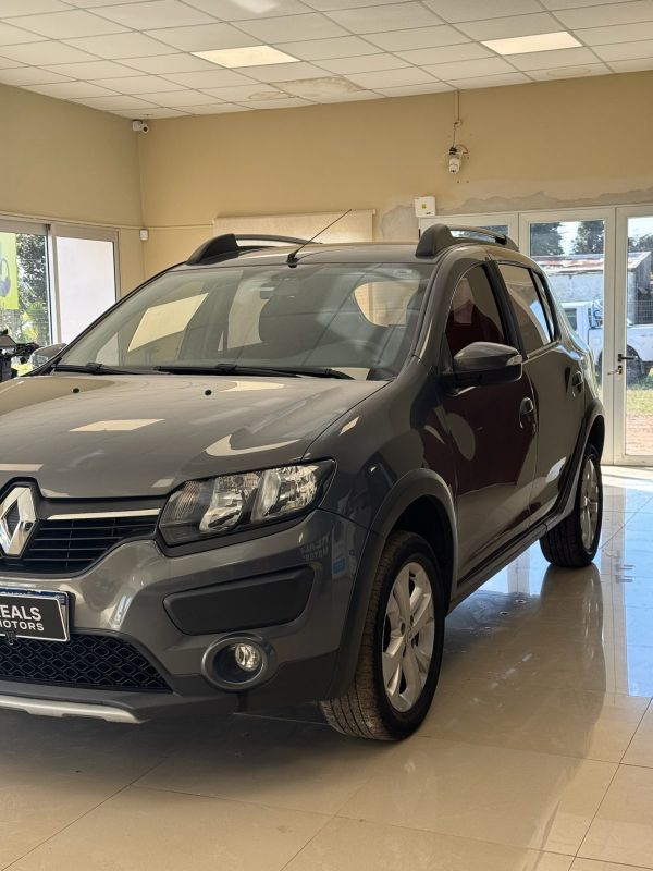Renault Sandero foto 3