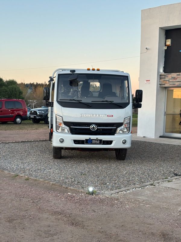 Dongfeng x foto 2