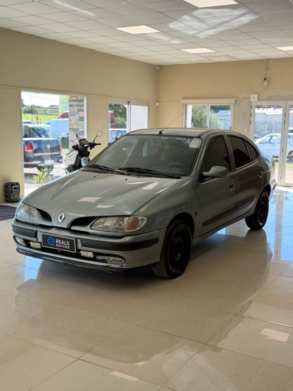 Renault Megane foto 3