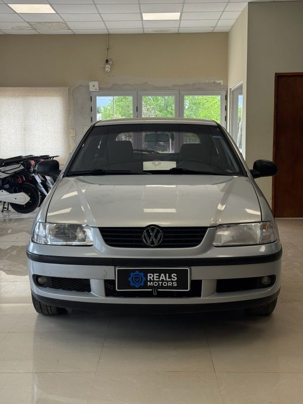 Volkswagen Gol foto 2