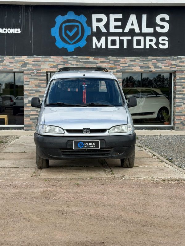 Peugeot Partner Diesel foto 2