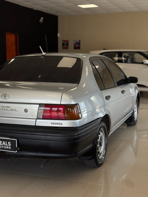 TOYOTA COROLLA foto 4