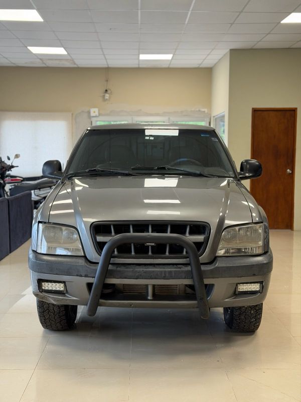 Chevrolet S10 2.8t foto 2