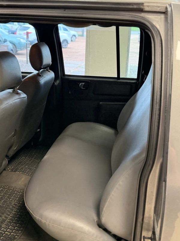 Chevrolet S10 2.8t foto 14