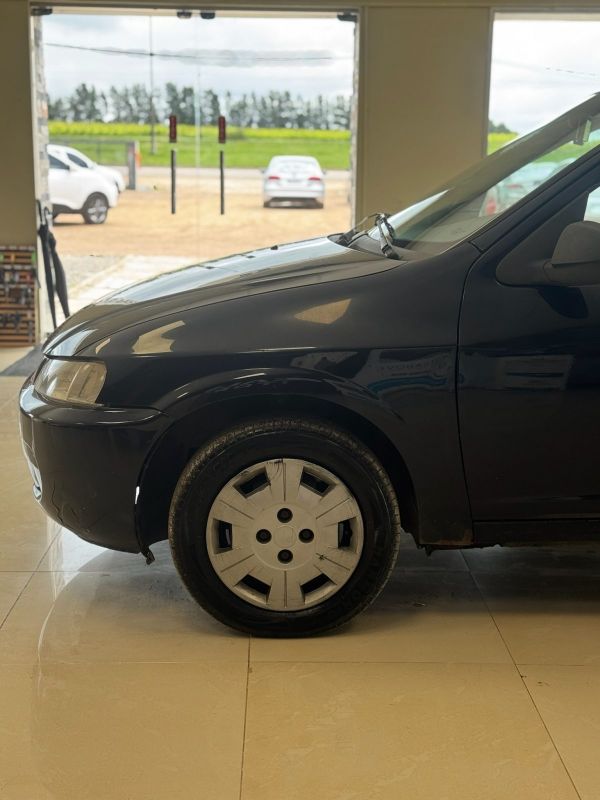 Chevrolet celta foto 4