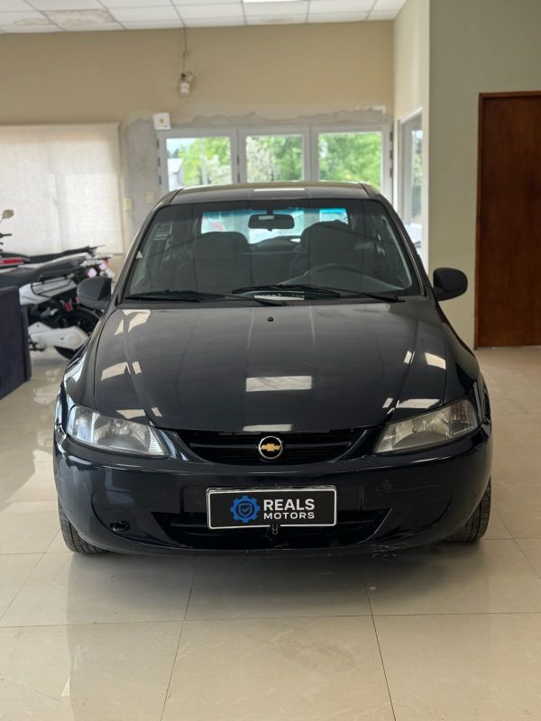 Chevrolet celta foto 2