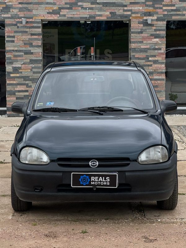 Chevrolet Corsa foto 2