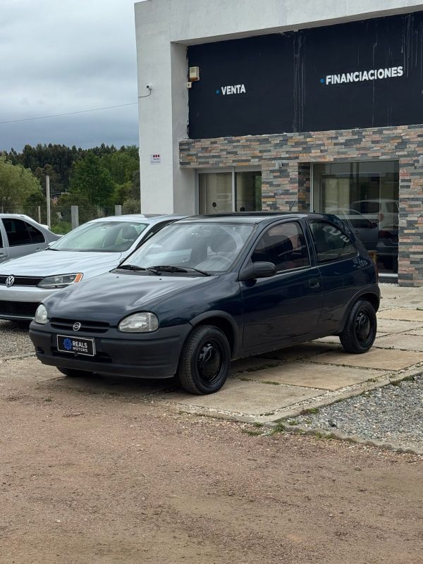 Chevrolet Corsa foto 3