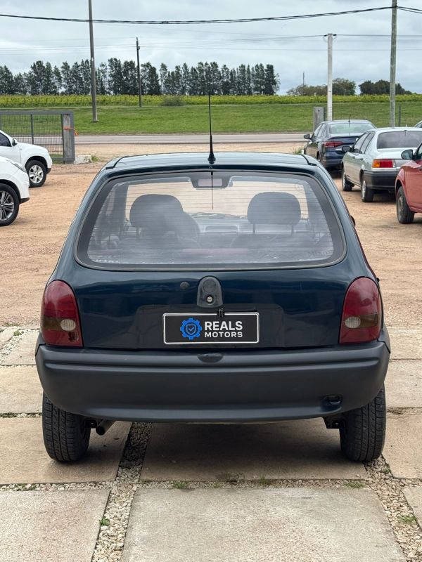 Chevrolet Corsa foto 5