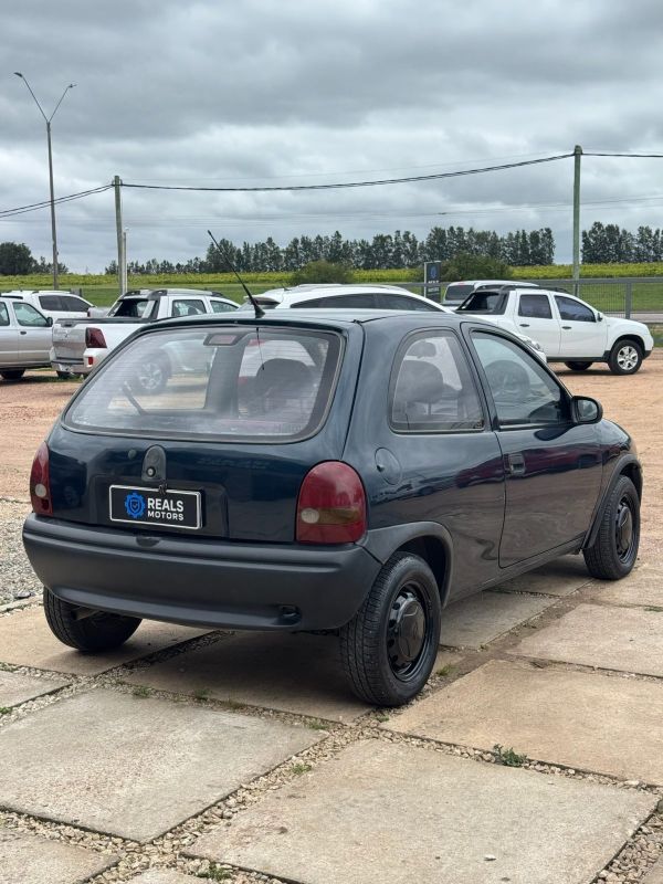 Chevrolet Corsa foto 6