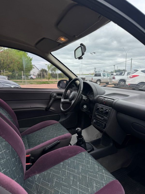 Chevrolet Corsa foto 7