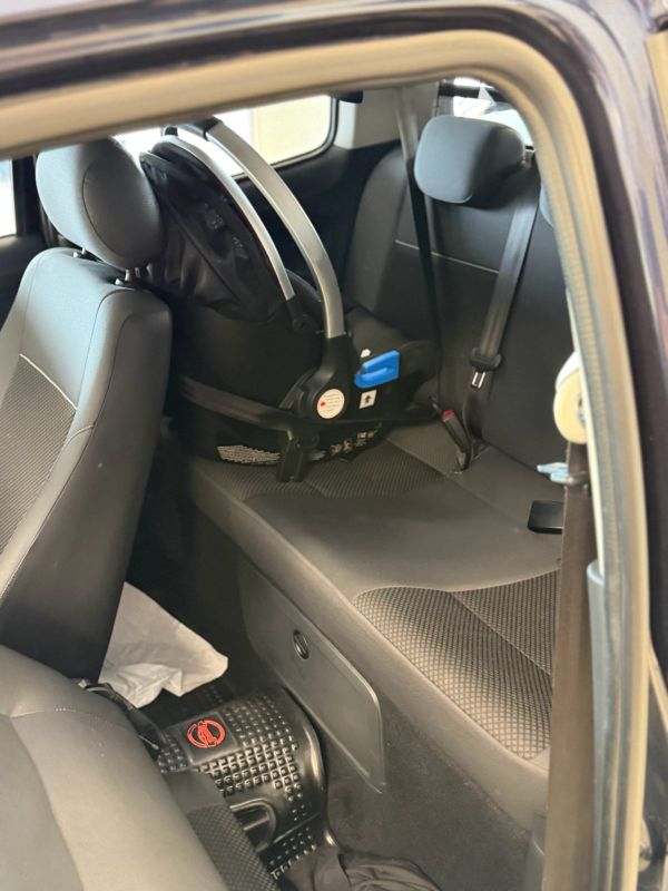 Volkswagen Saveiro foto 9