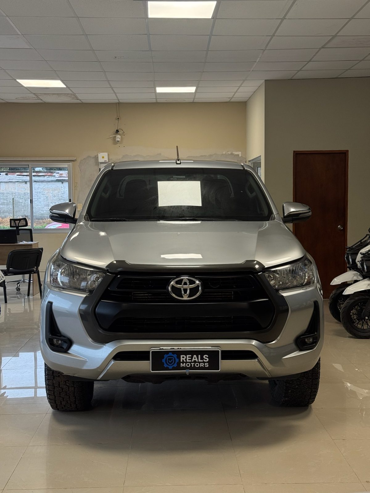 Toyota Hilux foto 1