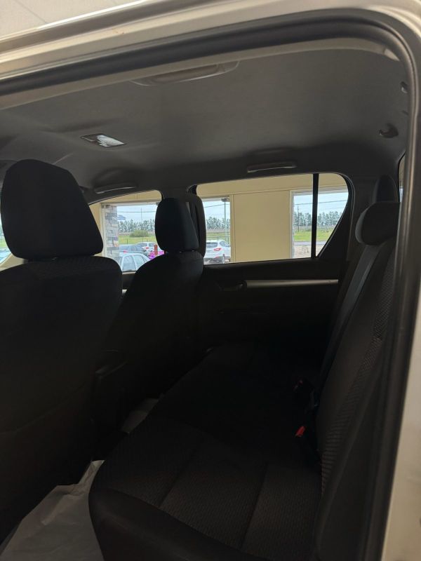 Toyota Hilux foto 8