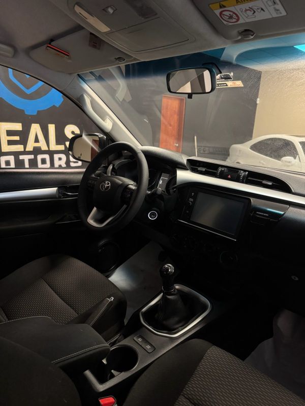 Toyota Hilux foto 9