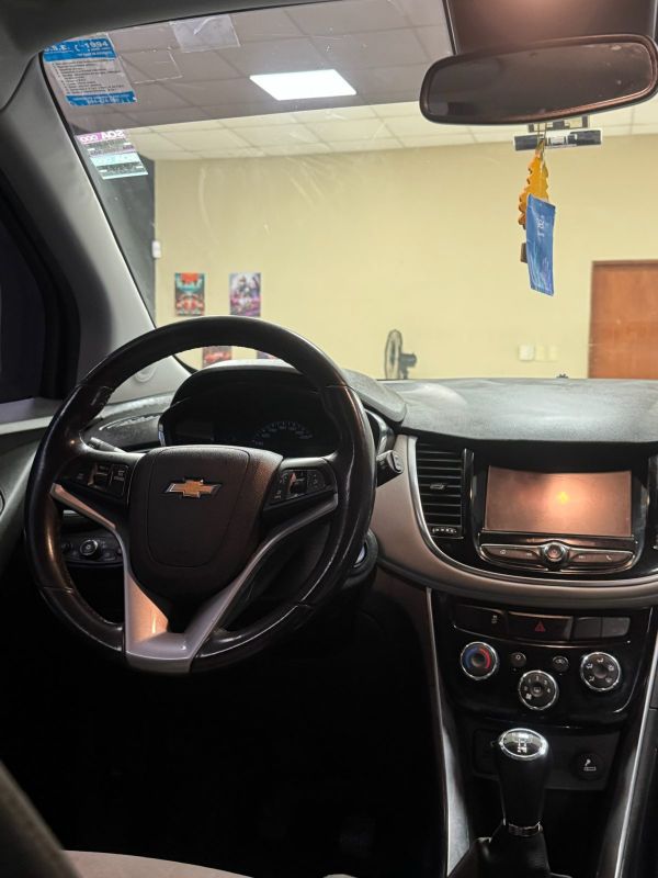 Chevrolet traker foto 11