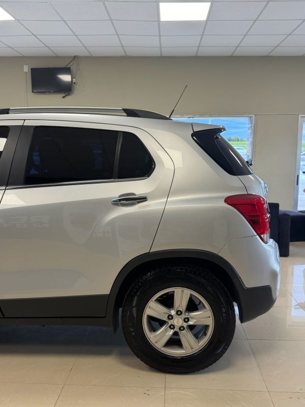 Chevrolet traker foto 9