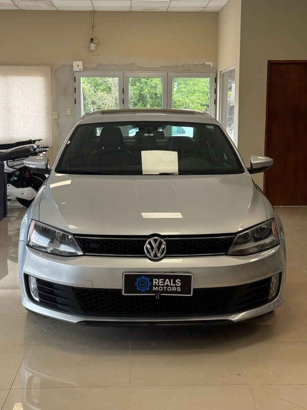 Volkswagen Vento foto 2