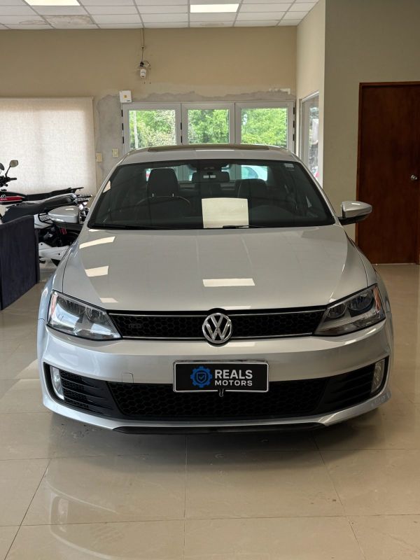 Volkswagen Vento foto 4