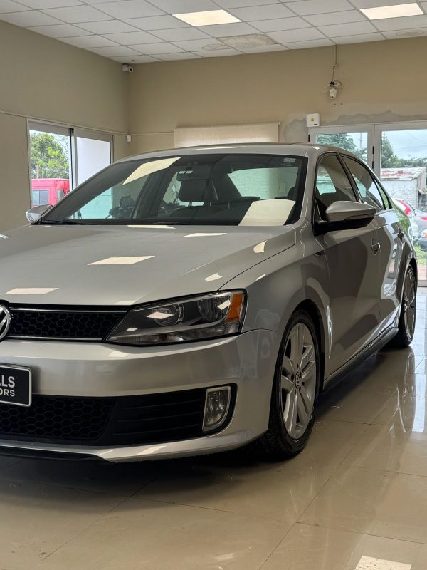 Volkswagen Vento foto 5