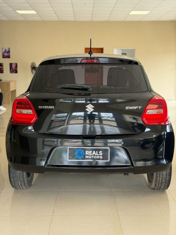 Suzuki Swift foto 6