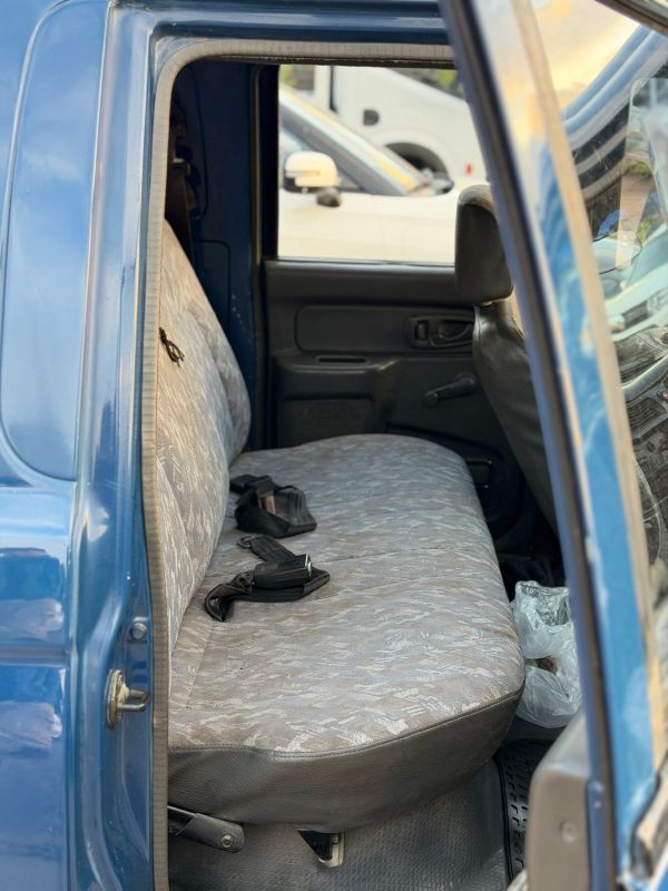 Mitsubishi l200 foto 12