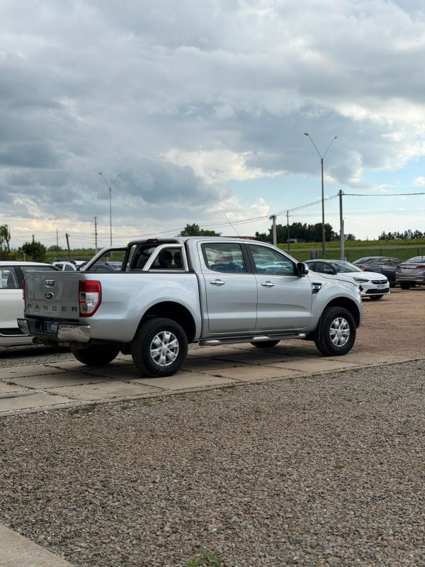Ford Ranger foto 5