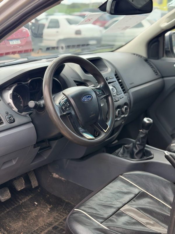 Ford Ranger foto 11
